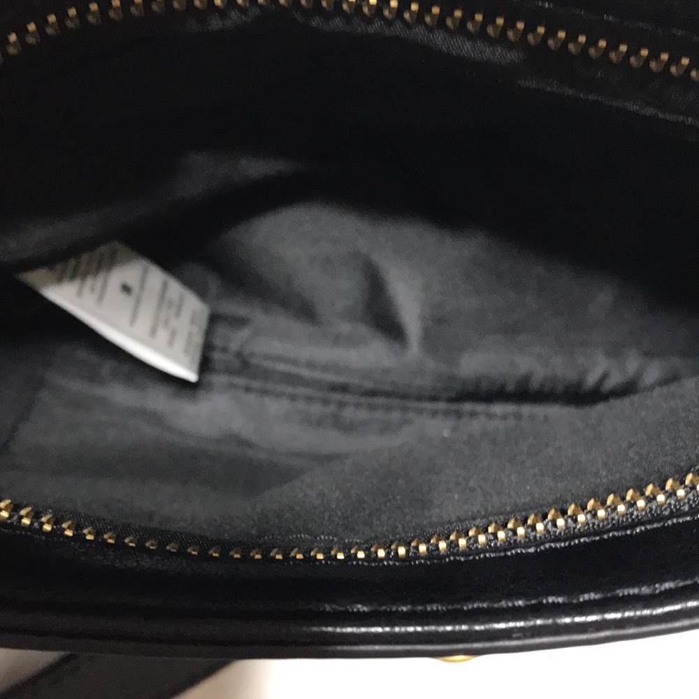 Fossil leather crossbody bag with adjustable strap and aged bronze hardwa. NWOT - Picture 9 of 10